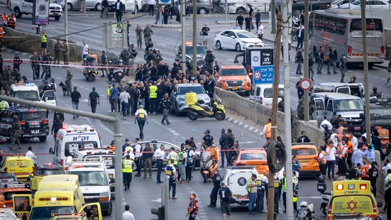 耶路撒冷拉莫特路口9月8日发生枪击事件，2名巴勒斯坦袭击者向公交车站开枪，造成6人死亡、21人受伤