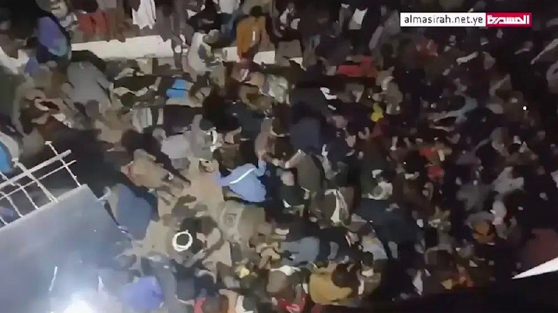 也门首都萨那一处慈善物资发放点19日晚间发生踩踏事件，造成至少78人死亡、73人受伤（新华社报道为至少80人死亡、220人受伤）