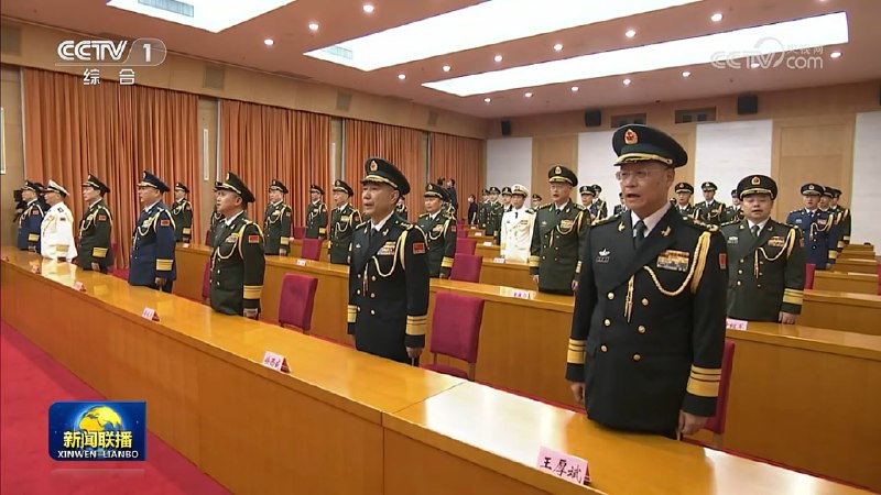 王厚斌任火箭军司令员，徐西盛任火箭军政委，中央军委7月31日为他们晋衔为上将