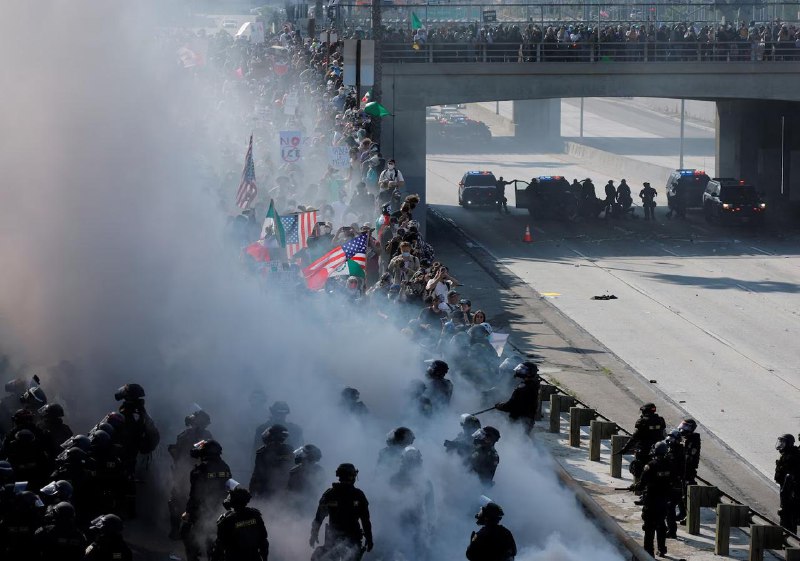 洛杉矶等多地反对移民与海关执法局（ICE）的抗议活动仍在持续