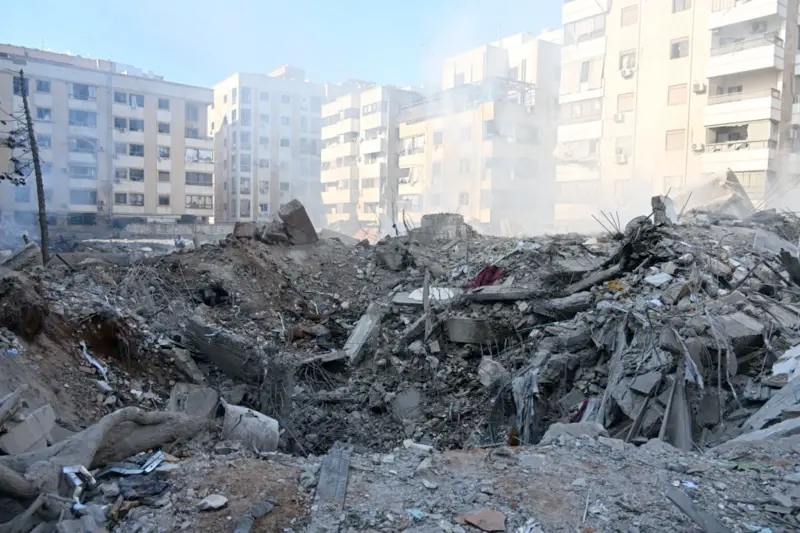 黎巴嫩真主党中央委员会高级成员、预防安全部队指挥官纳比勒·卡奥克在28日以军对贝鲁特的空袭中死亡