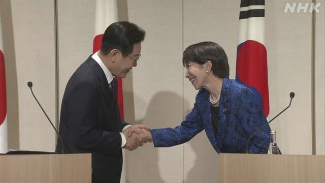 韩国总统李在明13日在日本奈良县同日本首相高市早苗举行会谈，双方一致确认延续“穿梭外交”，并强调扩大双边合作的重要性