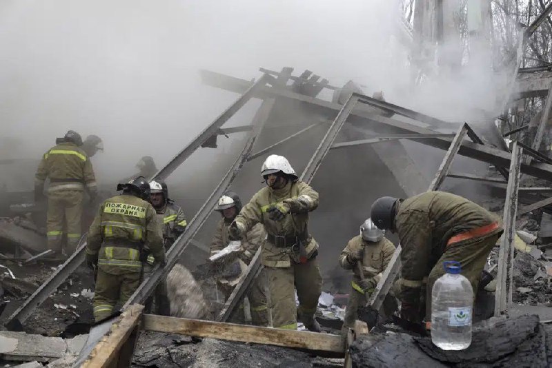 乌克兰当局表示，俄罗斯14日对第聂伯公寓楼袭击造成的死亡人数已上升至40人，另有39人获救，30人失踪