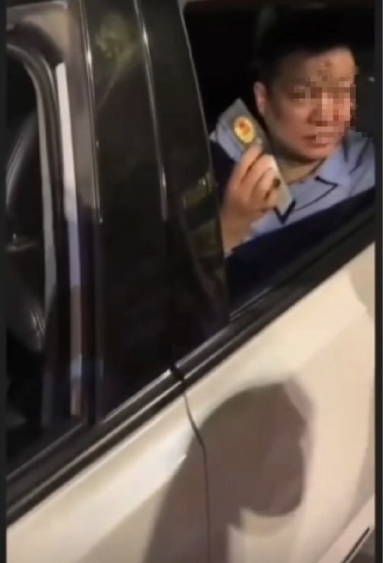 5日，一段记录河南平顶山交警检查酒驾过程的视频在网络流传