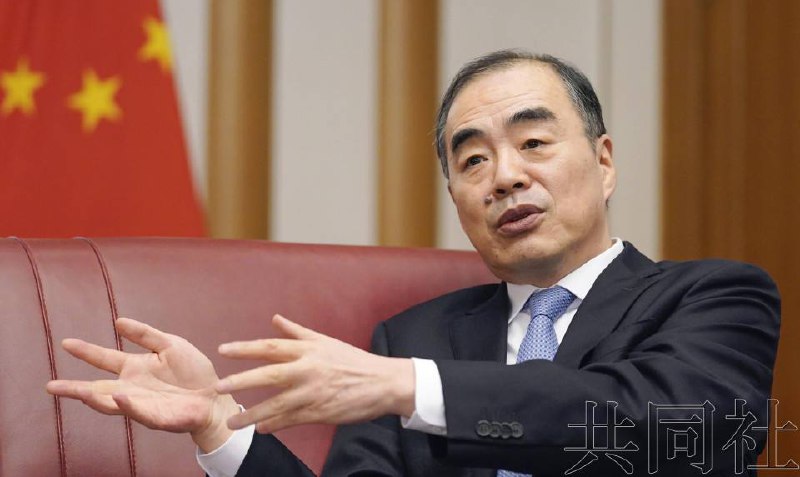 中国驻日大使孔铉佑1日在东京接受共同社专访时表示，以他个人的见解，相信在不久的将来，中日之间的人员往来会进入全面恢复的阶段，他对近期全面重启抱有很高期待