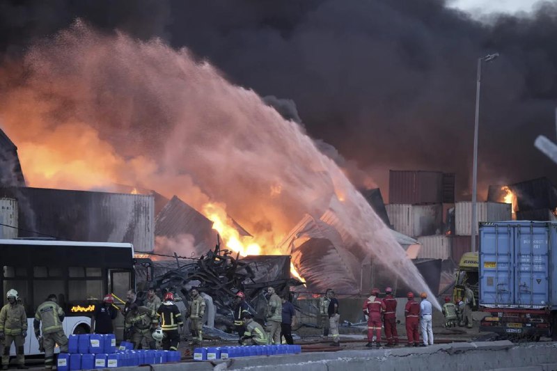 伊朗沙希德拉贾伊港爆炸事件已造成至少40人死亡、约1000人受伤