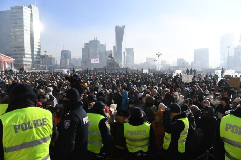 蒙古连续多日爆发反腐败抗议活动