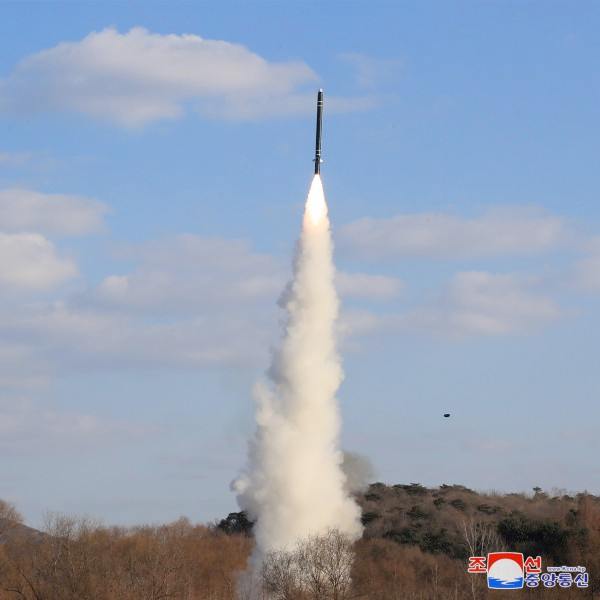 朝鲜导弹总局25日试射海对地战略巡航制导武器
